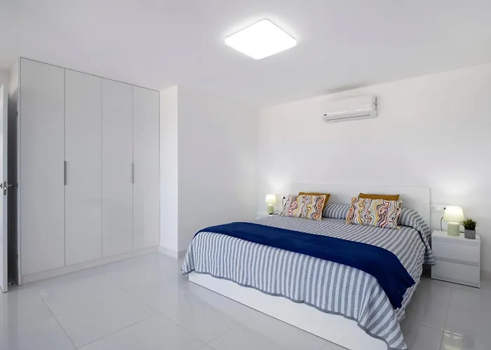 Vakantiehuis Triton 6 *